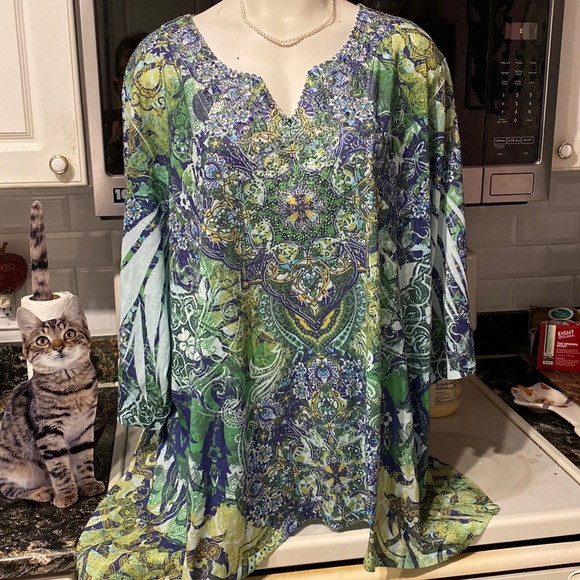 Catherines Tops - M womens Catherine’s casual 3/4 sleeve stretch plus size top 3X {26/28W}